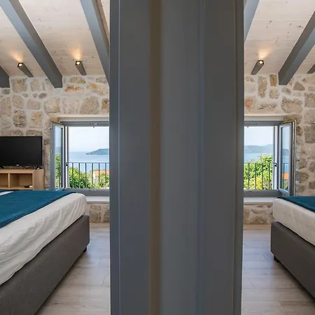 Mariva Exclusive Brsečine