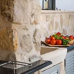 Mariva Exclusive Villa *