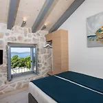Mariva Exclusive Villa *