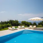 Mariva Exclusive * Brsečine